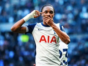 Mathys Tel made 20 appearances in all competitions last season, scoring 3 goals.